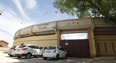 The seats from the Bernabéu find a home in a bull-ring