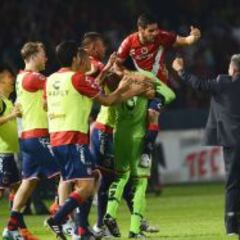 El Tiburón mordió al Puma, pero sólo lo hirió para la Vuelta