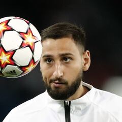 PSG: Donnarumma eyeing transfer to Juventus or Barcelona