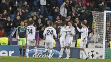 BRILLARON LOS CANTERANOS. Callej&oacute;n marc&oacute; el cuarto tras asistencia de Morata. Jos&eacute; Rodr&iacute;guez y Nacho (todos canteranos), acuden a celebrarlo ante la mirada de Cristiano.