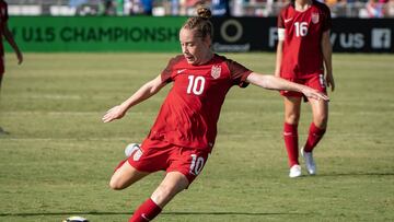 La pequeña ha dado de qué hablar desde los 11 años, cuando Carolina del Norte le dio una beca para practicar fútbol universitario, hoy podría estar en la NWSL.