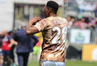 Al Ain quiere fichar a Yerry Mina e insiste con otra oferta