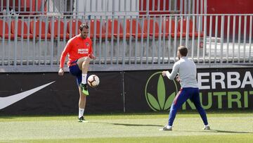 Godín ya se entrena con el Atlético, aunque en solitario