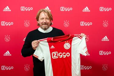 Verano de reformas en el Ajax