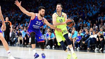 Thomas Heurtel en acción en su último ecuentro de Euroliga en la pista del Efes en mayo de 2019.