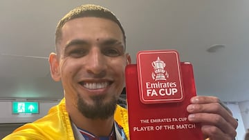 Daniel Muñoz, figura del histórico título de Crystal Palace