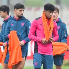 Adu Ares ya tiene dorsal del primer equipo