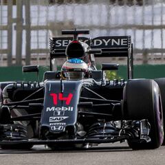 McLaren empieza el curso 2017 con 12.000 km de desventaja