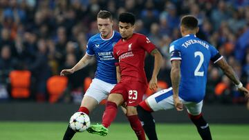 El Liverpool de Díaz vence al Rangers de Morelos en Anfield