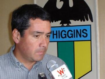 Óscar Meneses: El 2005 fue su última experiencia como DT, al mando de la U. de Concepción. Hoy es gerente deportivo de Audax Italiano.