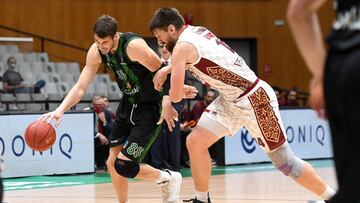 Ante Tomic, ante el Umar Reyer Venecia de la Eurocup.