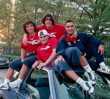 Parte de las figuras que representaron a Chile en Francia 1998.