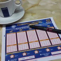 Los tres premios que puedes ganar en la 'Lluvia de millones' del Euromillones
