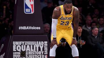LeBron James se vuelve hacia sus compañeros en los Lakers: "Aquí se han acostumbrado a perder..."