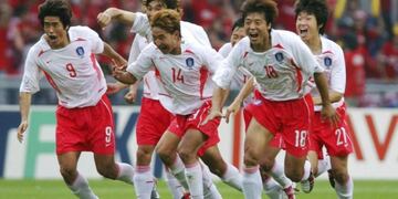 Pese a ser locales, los asiáticos sorprendieron en la Copa del Mundo. Llegaron a los cuartos de final tras dejar fuera a Italia y después avanzaron a semifinales eliminando a España.