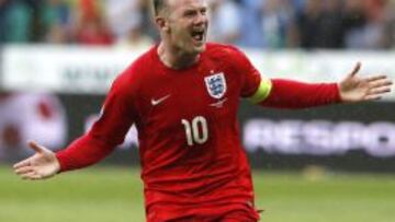 Rooney celebra el tanto de la victoria de Inglaterra