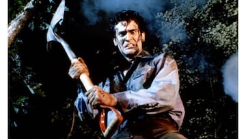 El inconfundible Bruce Campbell protagonizó una película para el recuerdo. Un clásico de culto en el que cinco jóvenes deciden pasar un fin de semana en una cabaña ubicada en un profundo bosque, sin ser conscientes de que realmente serán seis... Dónde verla: Movistar Plus+.