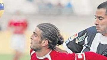 <b>JUGADOR BANDERA. </b>En estos tres años que lleva en Murcia, Iván Alonso se ha ganado con casta y goles el apoyo de la afición grana.