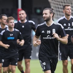 Carrión: “Nos damos latigazos a nosotros mismos”