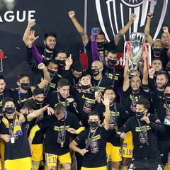 Which team has won more CONCACAF Champions League titles?