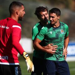 El vestuario de la Real lloró la marcha de Ødegaard