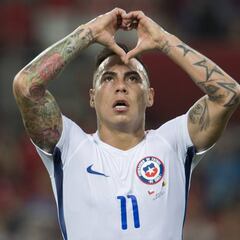 Eduardo Vargas aparece como opción para reforzar al Palmeiras