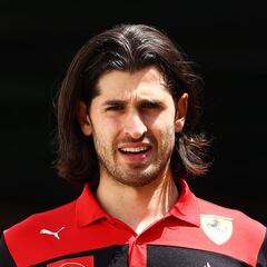 Giovinazzi se subirá al Haas