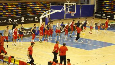 La Selección durante el primer entrenamiento de preparación para las Ventanas FIBA.