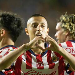 Flamengo lanzó segunda oferta por Roberto Alvarado