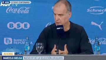 La clase de Bielsa sobre hinchas y highlights en el fútbol