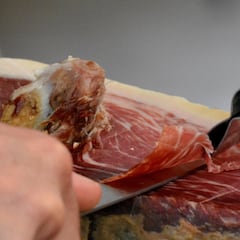 Check out this easy recipe for a game day snack: How to make Basque nachos