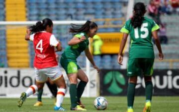 El fútbol femenino debuta en El Campín con triunfo de Santa Fe