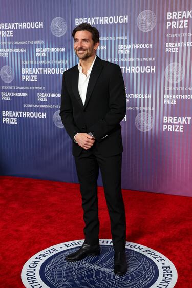 Bradley Cooper, actor, actor de voz, director, productor, guionista, cantante y compositor estadounidense.