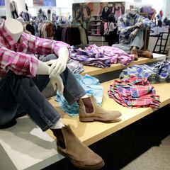 Las ofertas laborales en Arturo Calle: sueldo, requisitos y cómo aplicar