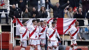 Unai, Álex, Embarba,De Tomás, Fran, Comesaña y Baiano, en Vallecas.