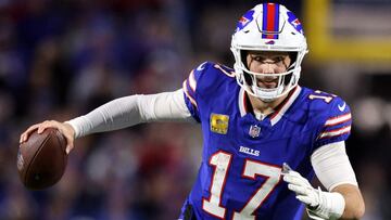 ORCHARD PARK, NEW YORK - NOVEMBER 17: Josh Allen #17 of the Buffalo Bills scores a rushing touchdown against the Kansas City Chiefs during the fourth quarter at Highmark Stadium on November 17, 2024 in Orchard Park, New York. Bryan M. Bennett/Getty Images/AFP (Photo by Bryan M. Bennett / GETTY IMAGES NORTH AMERICA / Getty Images via AFP)