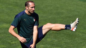 Chiellini.