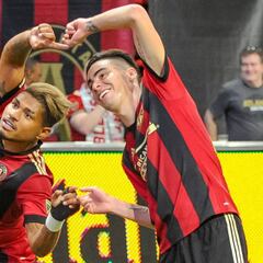 El noble gesto de Miguel Almirón tras la lesión de Josef Martínez