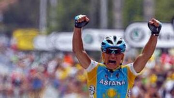Vinokourov gana la etapa que se dejó en Mende