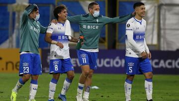 Palomita y túnel: los goles que clasificaron a la UC en la Copa