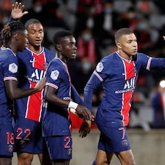 Mbappé comanda una victoria plácida del PSG ante el Nimes