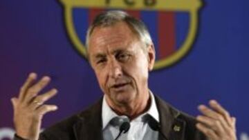 Palo de Cruyff a la junta del Barcelona: "No saben de fútbol"
