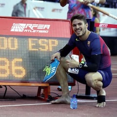 Husillos es un expreso: récord de España de 400 con 45.86