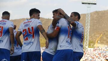 La baja en el retorno del fútbol que tiene en alerta a la UC