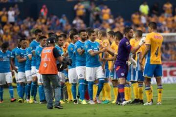Las mejores postales del Tigres vs Cruz Azul desde el Volcán