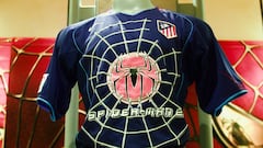 Más que la equipación local con el logo de Spider-Man 2, la elástica visitante se hizo incluso más viral.