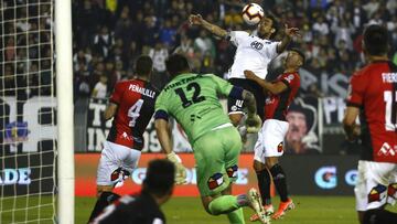 Valdivia anotó de cabeza tras cinco años.