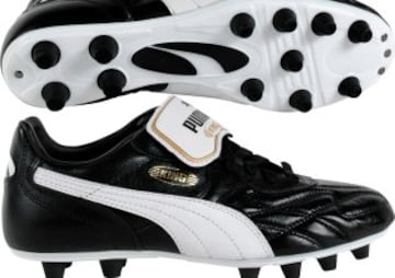 Los Puma King fueron uno de los zapatos más utilizados en la década de los noventa. Pablo Ortega fue uno de los los ocupó por su comodidad.