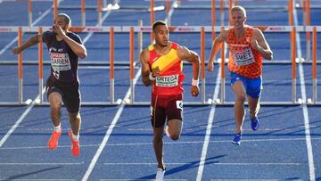 Spain&#039;s Orlando Ortega (C) wins ahead of France&#039;s Garfield Darien (L) and Netherlands&#039; Koen Smet in the men&#039;s 110m Hurdles semi-final race during the European Athletics Championships at the Olympic stadium in Berlin on August 10, 2018. (Photo by John MACDOUGALL / AFP)