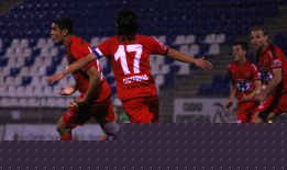 Ñublense triunfó en duelo clave y hunde a Barnechea en el fondo